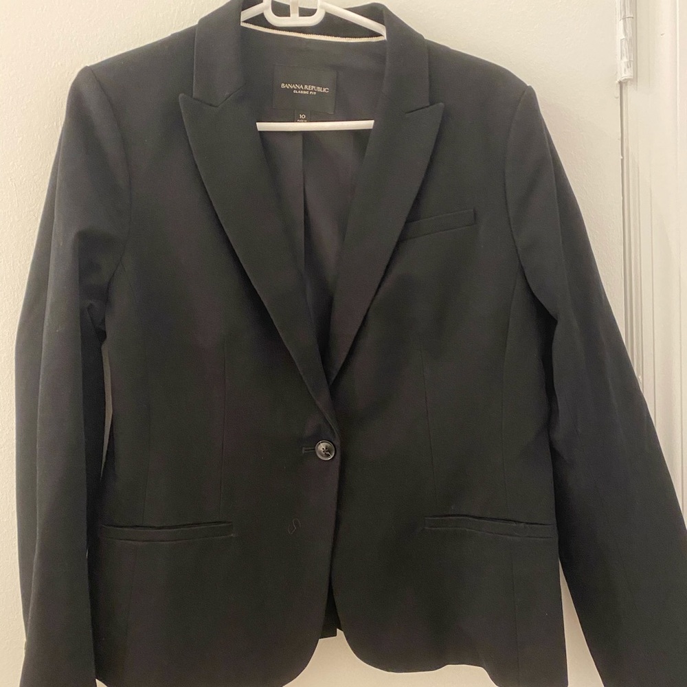 Banana Republic classic fit washable blazer